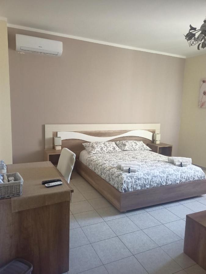 B&B Aereostation Lamezia Terme Exterior photo